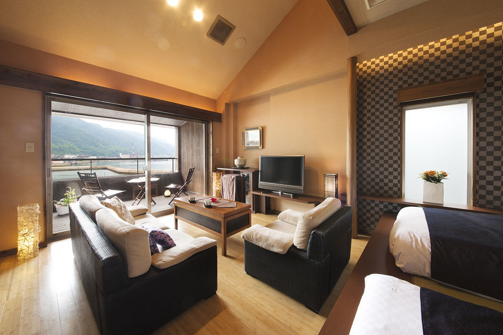 โฮเต็ล โอฟุเตอิ Hotel ฟุกุยามะ ภายนอก รูปภาพ