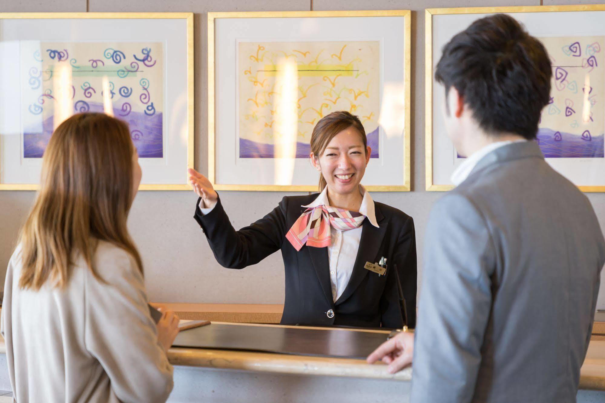 โฮเต็ล โอฟุเตอิ Hotel ฟุกุยามะ ภายนอก รูปภาพ