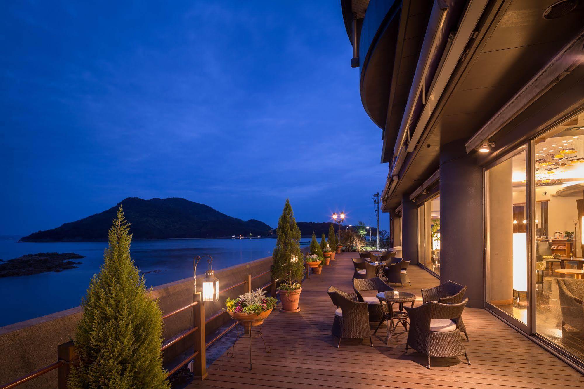 โฮเต็ล โอฟุเตอิ Hotel ฟุกุยามะ ภายนอก รูปภาพ