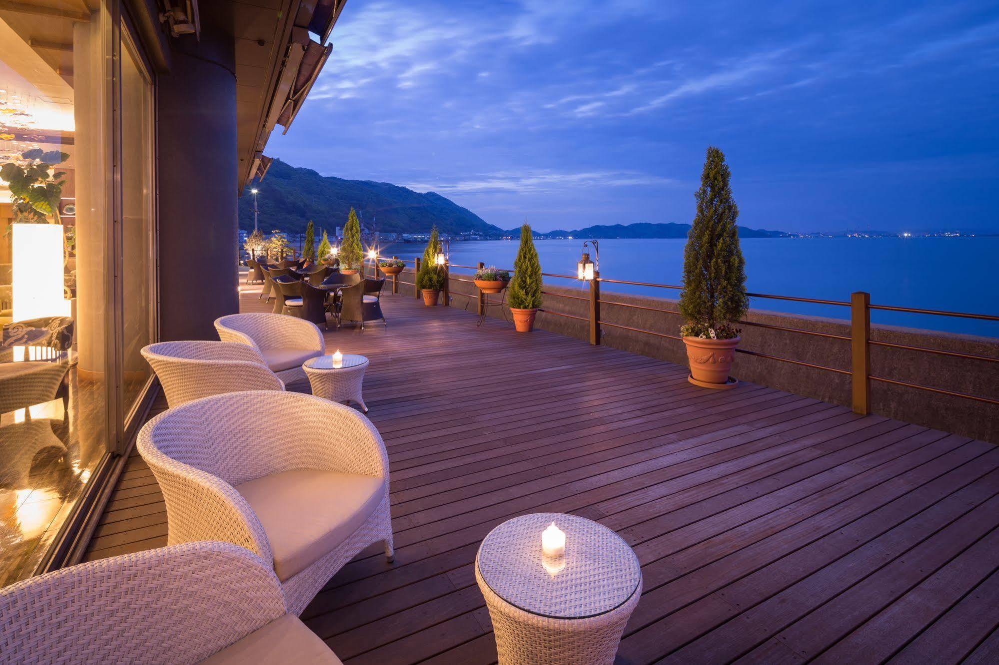โฮเต็ล โอฟุเตอิ Hotel ฟุกุยามะ ภายนอก รูปภาพ