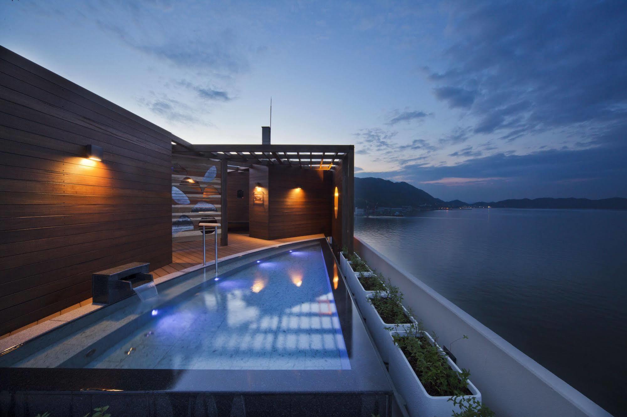 โฮเต็ล โอฟุเตอิ Hotel ฟุกุยามะ ภายนอก รูปภาพ