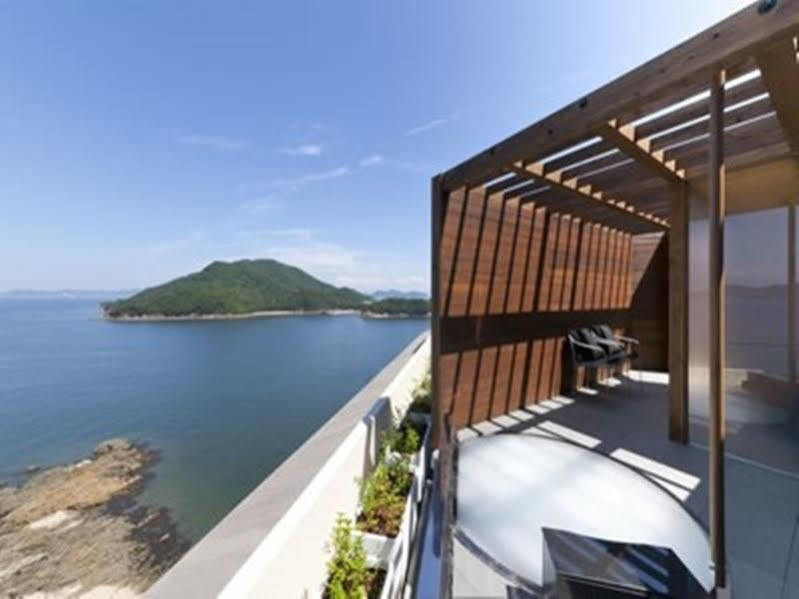 โฮเต็ล โอฟุเตอิ Hotel ฟุกุยามะ ภายนอก รูปภาพ