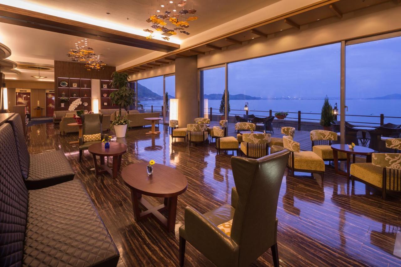 โฮเต็ล โอฟุเตอิ Hotel ฟุกุยามะ ภายนอก รูปภาพ