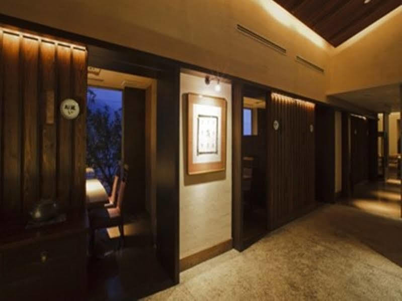 โฮเต็ล โอฟุเตอิ Hotel ฟุกุยามะ ภายนอก รูปภาพ